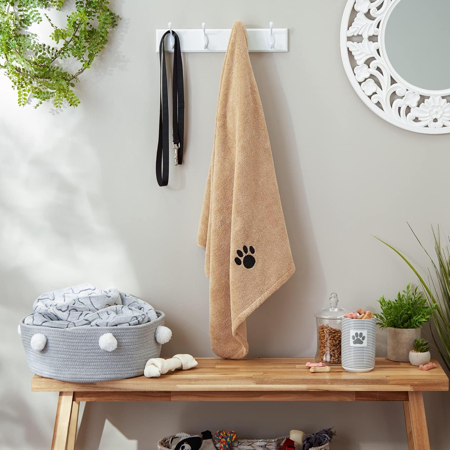 Ultra-Absorbent Pet Grooming Microfiber Towel - X-Large 41x23.5" in Stylish Taupe, Perfect for All Your Furry Friends